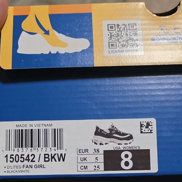 Skechers Women's D'Lites Fan Girl Sneakers - Picture 2 of 14